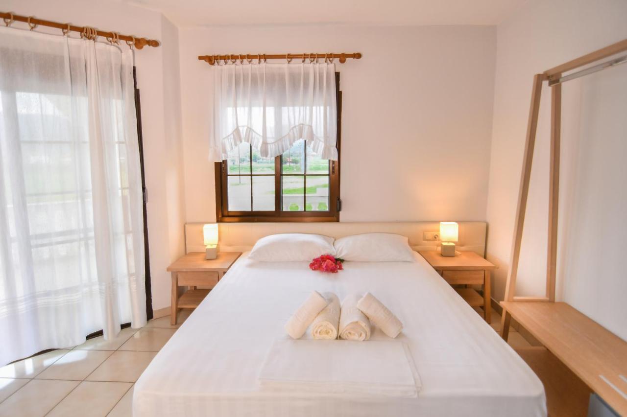 Villa Virozi Sarti Exteriér fotografie
